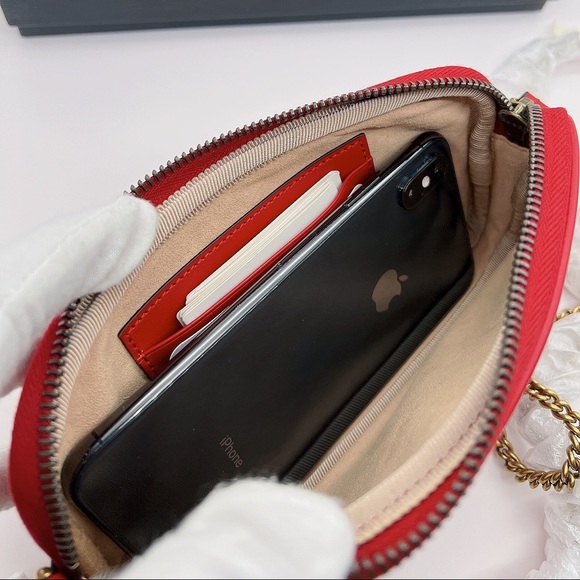 ❌SOLD❌Gucci Calfskin Matelasse Mini GG Marmont Chain Crossbody Bag in Red - Picture 7 of 11